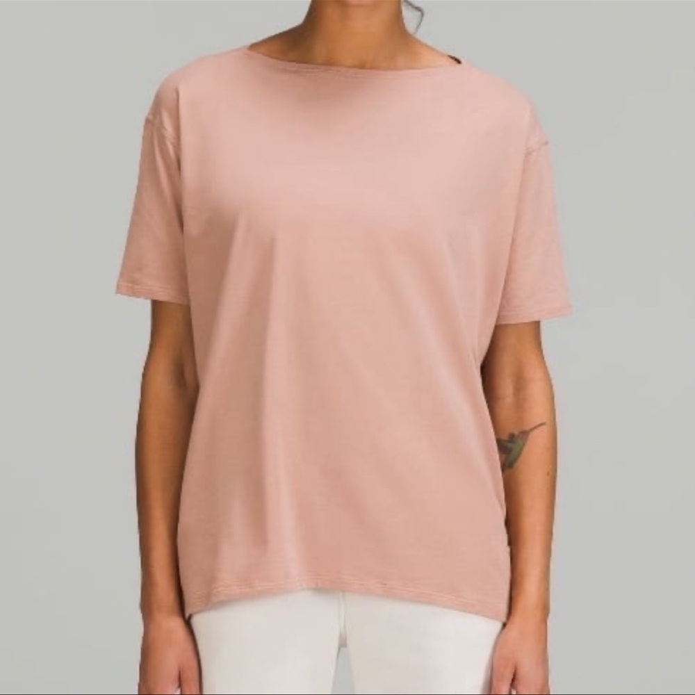 Lululemon Back in Action Short Sleeve Shirt Sz 6